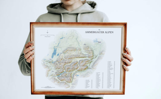 Ammergauer Alpen Reliefkarte in einem braunen Holzrahmen